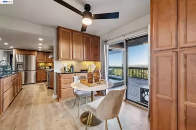 15 Surmont Ct, Lafayette, CA 94549 - Photo 20
