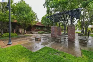 594 Manzana Pl, San Jose, CA 95112 - Photo 36