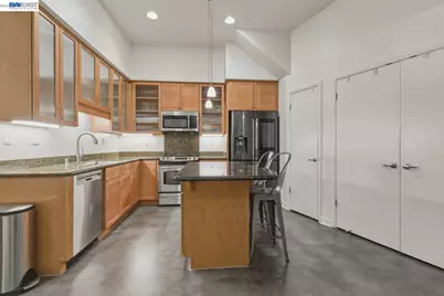 594 Manzana Pl, San Jose, CA 95112 - Photo 8