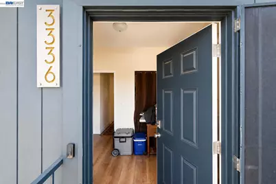3338 San Leandro St, Oakland, CA 94601 - Photo 6