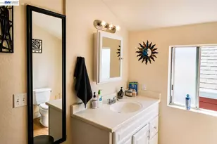3338 San Leandro St, Oakland, CA 94601 - Photo 14
