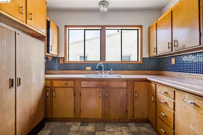 1035 Pomona Ave, Albany, CA 94706 - Photo 10
