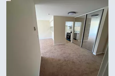 260 Industrial Pkwy #38, Hayward, CA 94544 - Photo 6