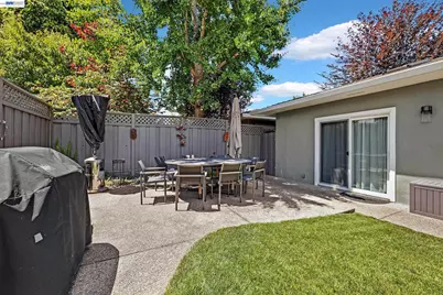 524 Hillview Dr, Fremont, CA 94536 - Photo 32