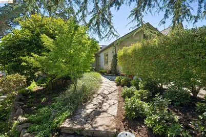 706 Hilldale Ave, Berkeley, CA 94708 - Photo 2