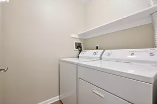 660 Canyon Oaks Dr, Oakland, CA 94605 - Photo 34