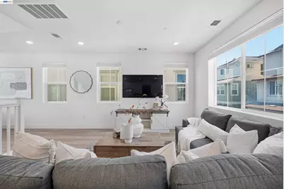 9137 Seawind Way, Newark, CA 94560 - Photo 6