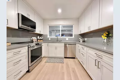 1323 Canton Dr, Milpitas, CA 95035 - Photo 14