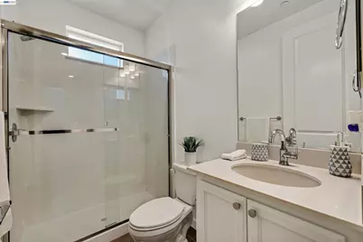 5885 Cadence Ave, Dublin, CA 94568 - Photo 14