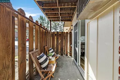146 Ascot Ct #2, Moraga, CA 94556 - Photo 30
