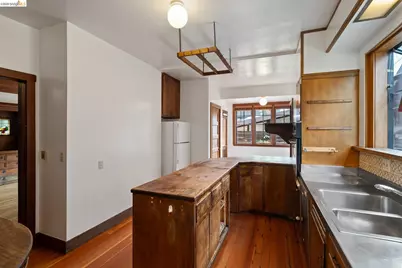 2714 Woolsey St, Berkeley, CA 94705 - Photo 18
