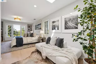1028 Aquarius Way, Oakland, CA 94611 - Photo 36