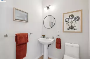 1028 Aquarius Way, Oakland, CA 94611 - Photo 32