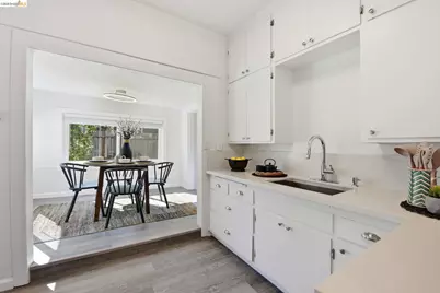 3007 Bona St, Oakland, CA 94601 - Photo 14