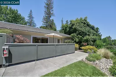 2223 Tice Creek Dr #2, Walnut Creek, CA 94595 - Photo 2