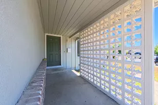 1967 Whitman Way, Sacramento, CA 95822 - Photo 18