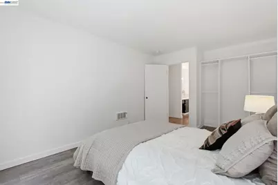 955 Shorepoint Ct #100, Alameda, CA 94501 - Photo 18