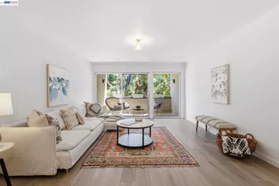 955 Shorepoint Ct #100, Alameda, CA 94501 - Photo 1