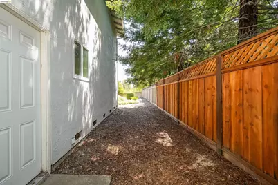 2704 Mohawk Cir, San Ramon, CA 94583 - Photo 68