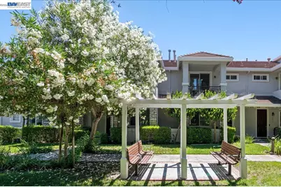 4858 Swinford Ct, Dublin, CA 94568 - Photo 2