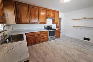 638 36th St, Richmond, CA 94805 - Photo 18