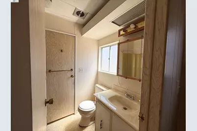 2203 Dalis Dr #127, Concord, CA 94520 - Photo 12