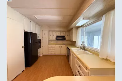 2203 Dalis Dr #127, Concord, CA 94520 - Photo 8
