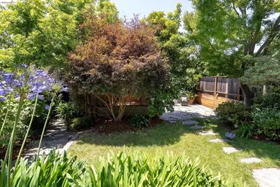 2537 Scenic Avenue, Oakland, CA 94602 - Photo 40