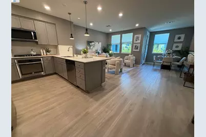 558 Clover Cir, Milpitas, CA 95035 - Photo 2