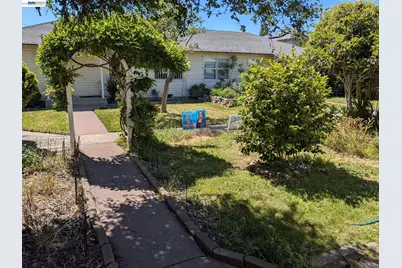 172 Chanslor, Richmond, CA 94801 - Photo 1