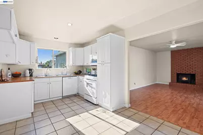 1334 Aster Dr, Antioch, CA 94509 - Photo 8