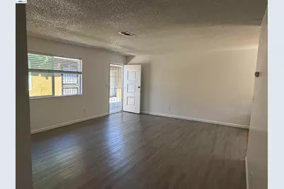 722 Swain Rd, Stockton, CA 95207 - Photo 6
