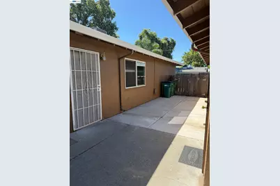 722 Swain Rd, Stockton, CA 95207 - Photo 4