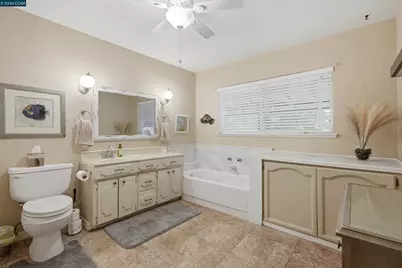 5249 Olive Dr., Concord, CA 94521 - Photo 38