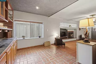 5249 Olive Dr, Concord, CA 94521 - Photo 26