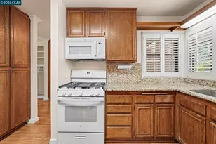 2356 Golden Bear Cir, Stockton, CA 95209 - Photo 6