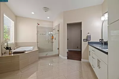 22789 Rose Vine Ct, Hayward, CA 94541 - Photo 18
