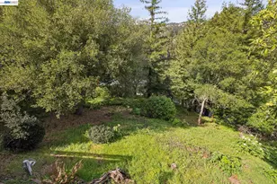 55 Asilomar Cir, Oakland, CA 94611 - Photo 32
