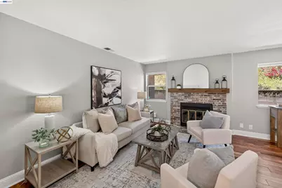 132 Mission Dr, Pleasanton, CA 94566 - Photo 4