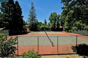 820 Camelback Pl, Pleasant Hill, CA 94523 - Photo 20