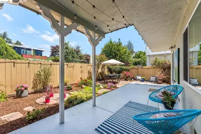 2028 Damuth #1, Oakland, CA 94602 - Photo 42