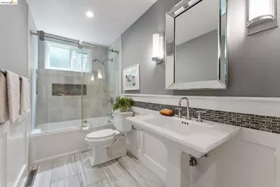 2028 Damuth #1, Oakland, CA 94602 - Photo 28