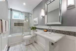2028 Damuth, Oakland, CA 94602 - Photo 28