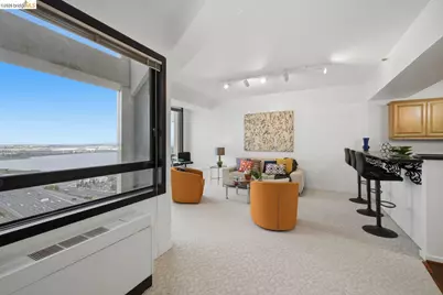 6363 Christie Ave #2701, Emeryville, CA 94608 - Photo 4