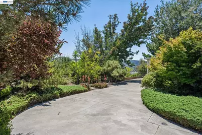 4618 Setting Sun Dr, Richmond, CA 94803 - Photo 18