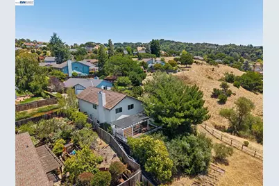4618 Setting Sun Dr, Richmond, CA 94803 - Photo 10