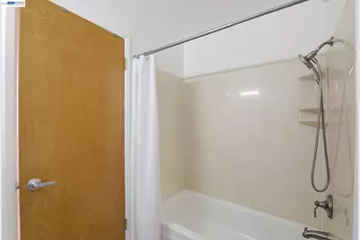 243 Castro St, San Leandro, CA 94577 - Photo 20
