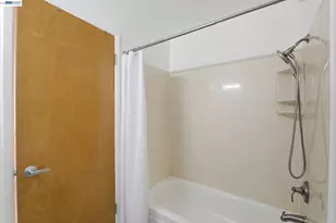 243 Castro St, San Leandro, CA 94577 - Photo 20