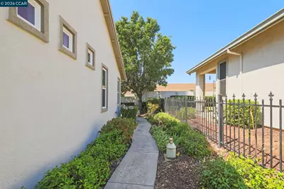 1637 Regent Dr, Brentwood, CA 94513 - Photo 24