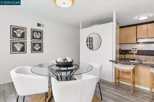 3945 Harrison St, Oakland, CA 94611 - Photo 10